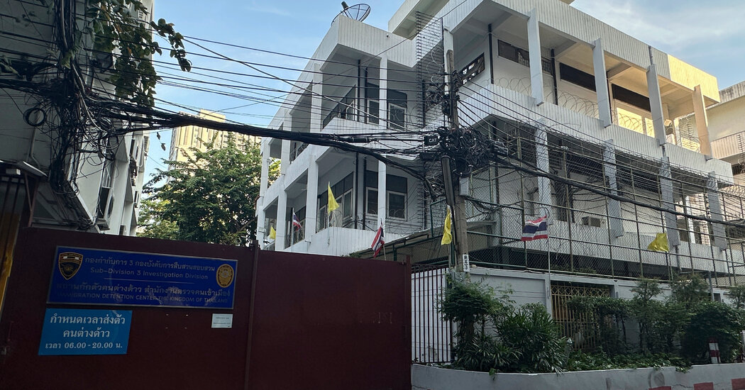 Temendo deportação, uigures detidos na Tailândia iniciam greve de fome