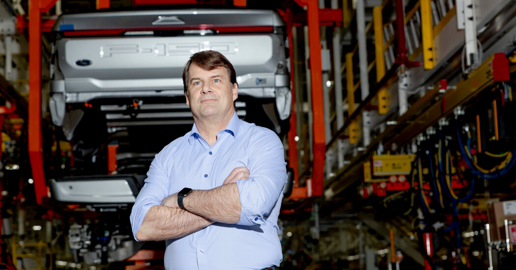 O Ford Chefe Executivo diz que as políticas de Trump podem levar a demissões