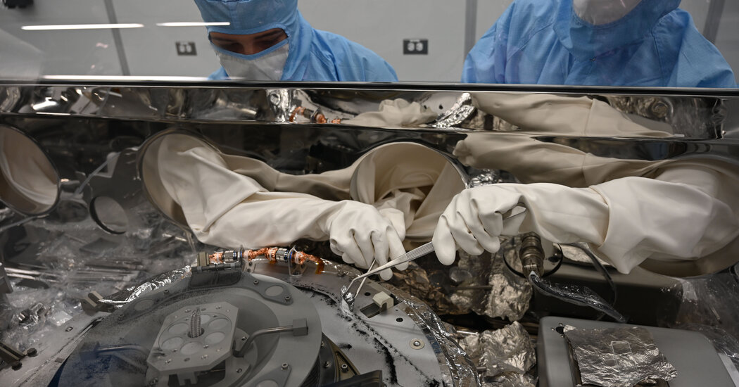 Os blocos de construção da vida espreitavam -se dentro das amostras de asteróides de Bennu da NASA