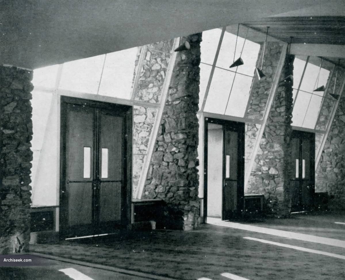 1956 – Escola Vocacional de Meninas, Crumlin Road, Dublin