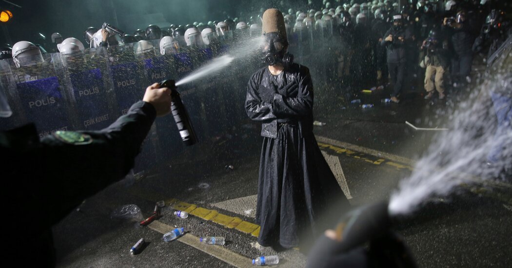 Como Trump está inspirando os wannabe autoritários em todos os lugares