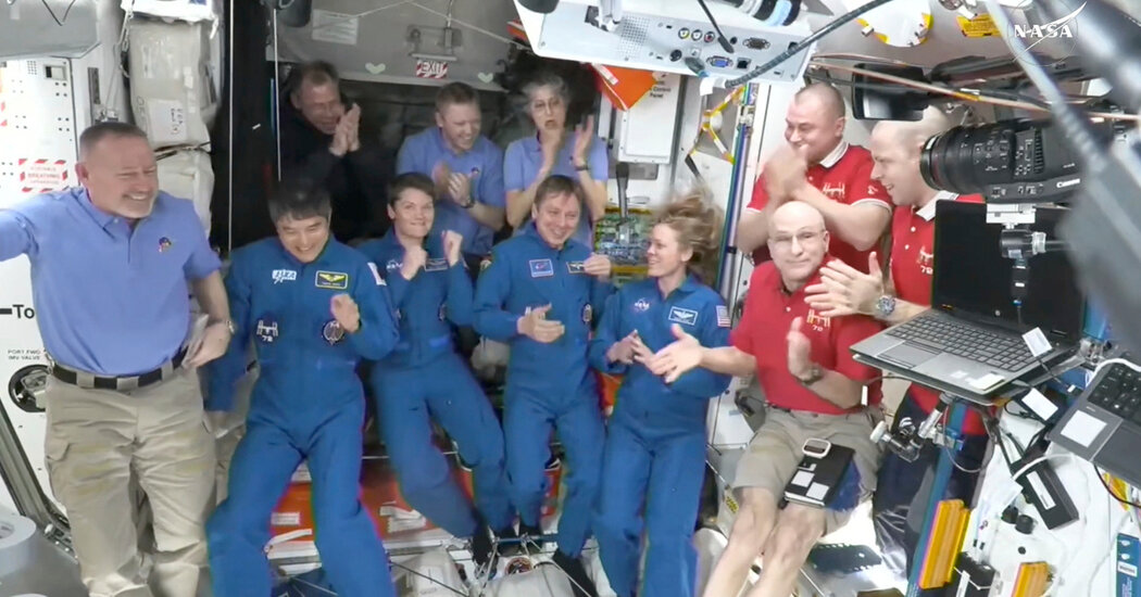 Agenda da NASA Retorno rápido de astronautas na cápsula SpaceX