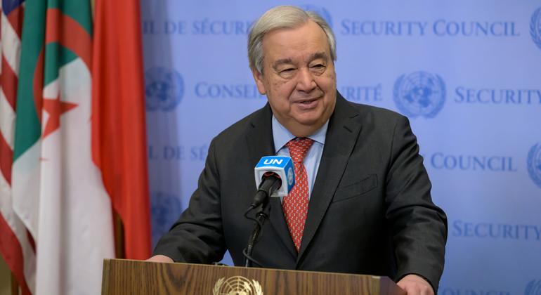 Líder da ONU saúda negociações entre Estados Unidos, Rússia e Ucrânia