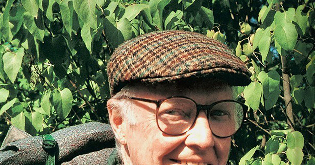 Robert E. Ginna Jr., cujo artigo reforçou as reivindicações de OVNIs, morre aos 99