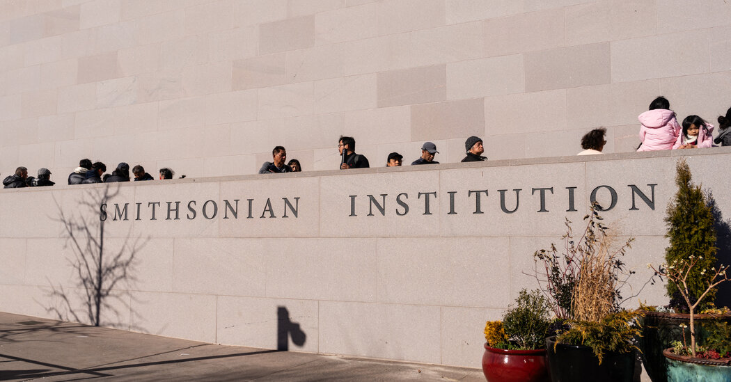 Trump ordena que Smithsonian promova a ‘grandeza americana’ em ordem executiva
