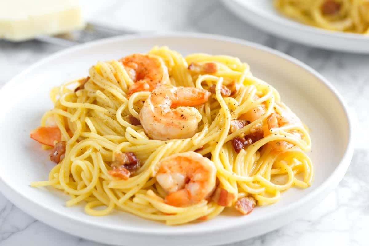 Receita seriamente boa de camarão carbonara