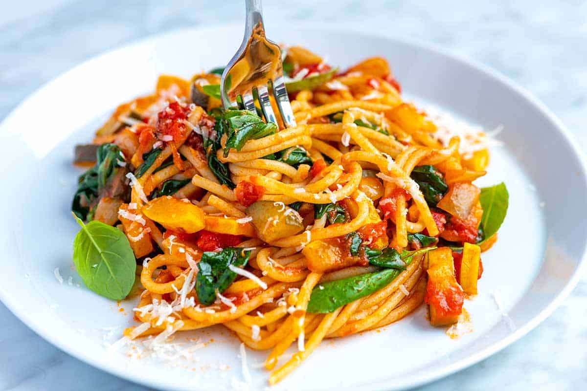 Receita de espaguete vegetariana fácil