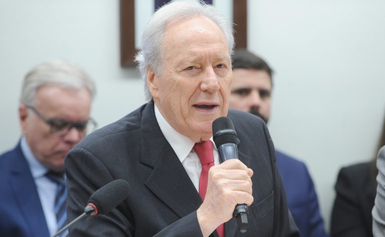 Comissões da Câmara convidarão 13 ministros para participar de audiências públicas – Notícias