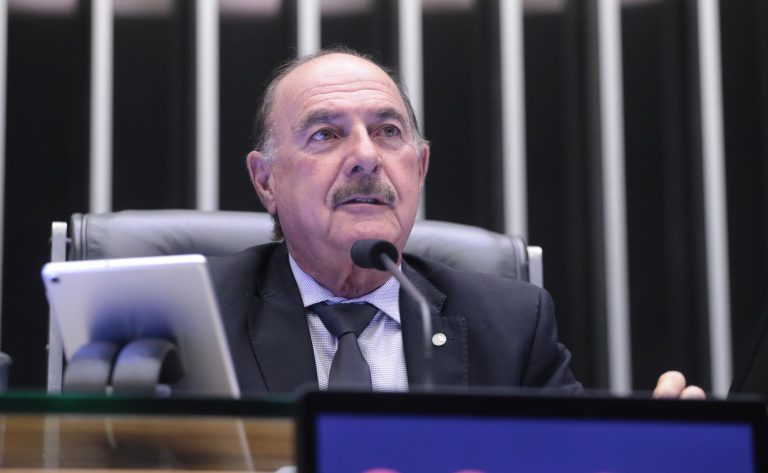 Proposta institui programa para recuperar crânio e face com tecnologia 3D – Notícias