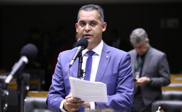 Projeto proíbe ativação de linha pré-paga com DDD diferente do local da compra – Notícias