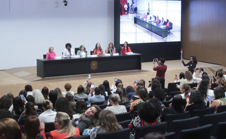 Coletivos de mulheres apresentam projetos que querem aprovar no Congresso – Notícias