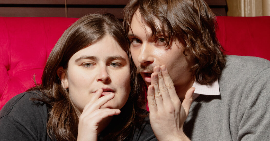 ‘Heter Girls’ Poetry Night – The New York Times