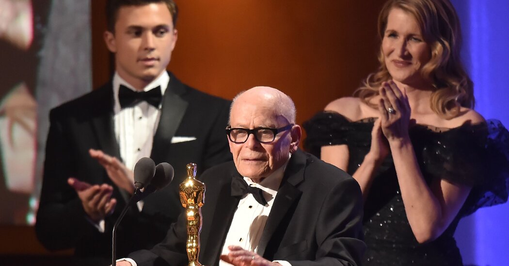Marvin Levy, publicitário vencedor do Oscar para Spielberg, morre aos 96 anos