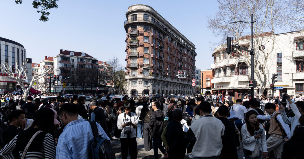 Uma guerra comercial EUA-China com estudantes e turistas como potenciais peões