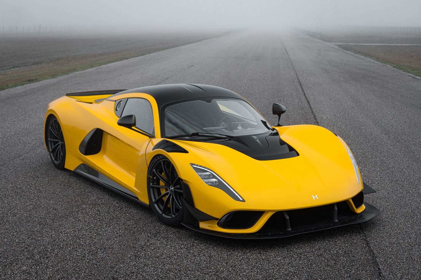 O Venom F5 Evolutions atualizado recebe 2031hp