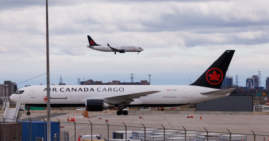 Homem atirado e morto pela polícia no aeroporto de Toronto