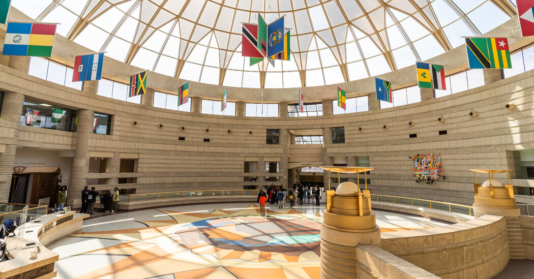 As instituições de arte de Detroit resistem aos desafios políticos à diversidade