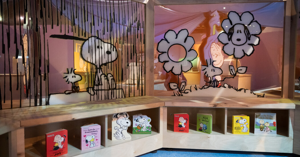 Uma exposição do Museu de Peanuts em Miami ensina crianças