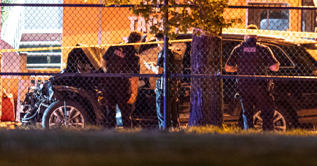 O carro entra na Feira da Vancouver Street, matando pessoas
