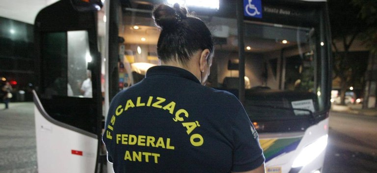 ANTT abre credenciamento para empresas de remoção e guarda de veículos apreendidos — Agência Nacional de Transportes Terrestres