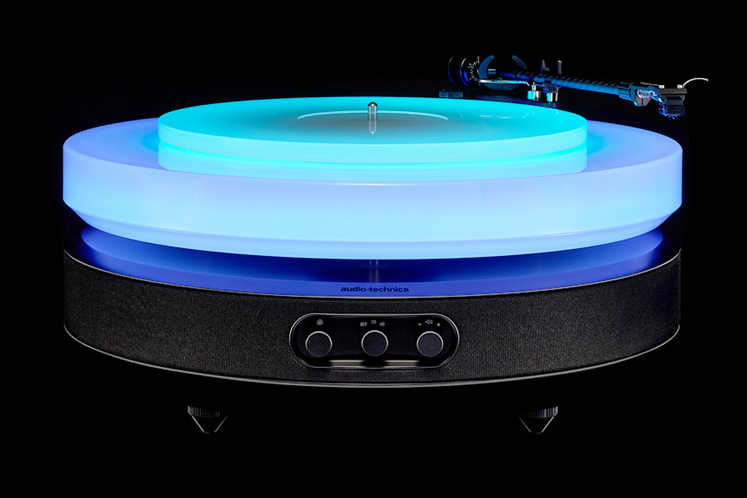 Hotaru, da Audio-Technica, é uma plataforma giratória flutuante e brilhante para a era moderna