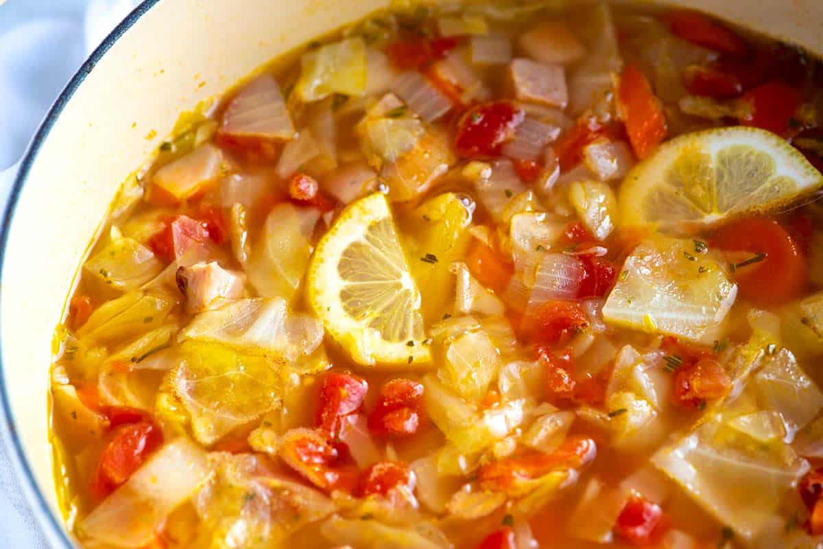 Receita fácil de presunto e sopa de repolho