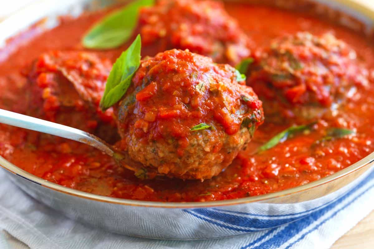 Receita de almôndegas italianas com o melhor molho