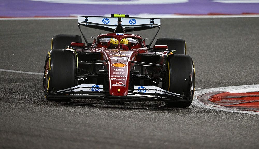 Hamilton gosta de avançar no Bahrein enquanto continua a se adaptar à Ferrari