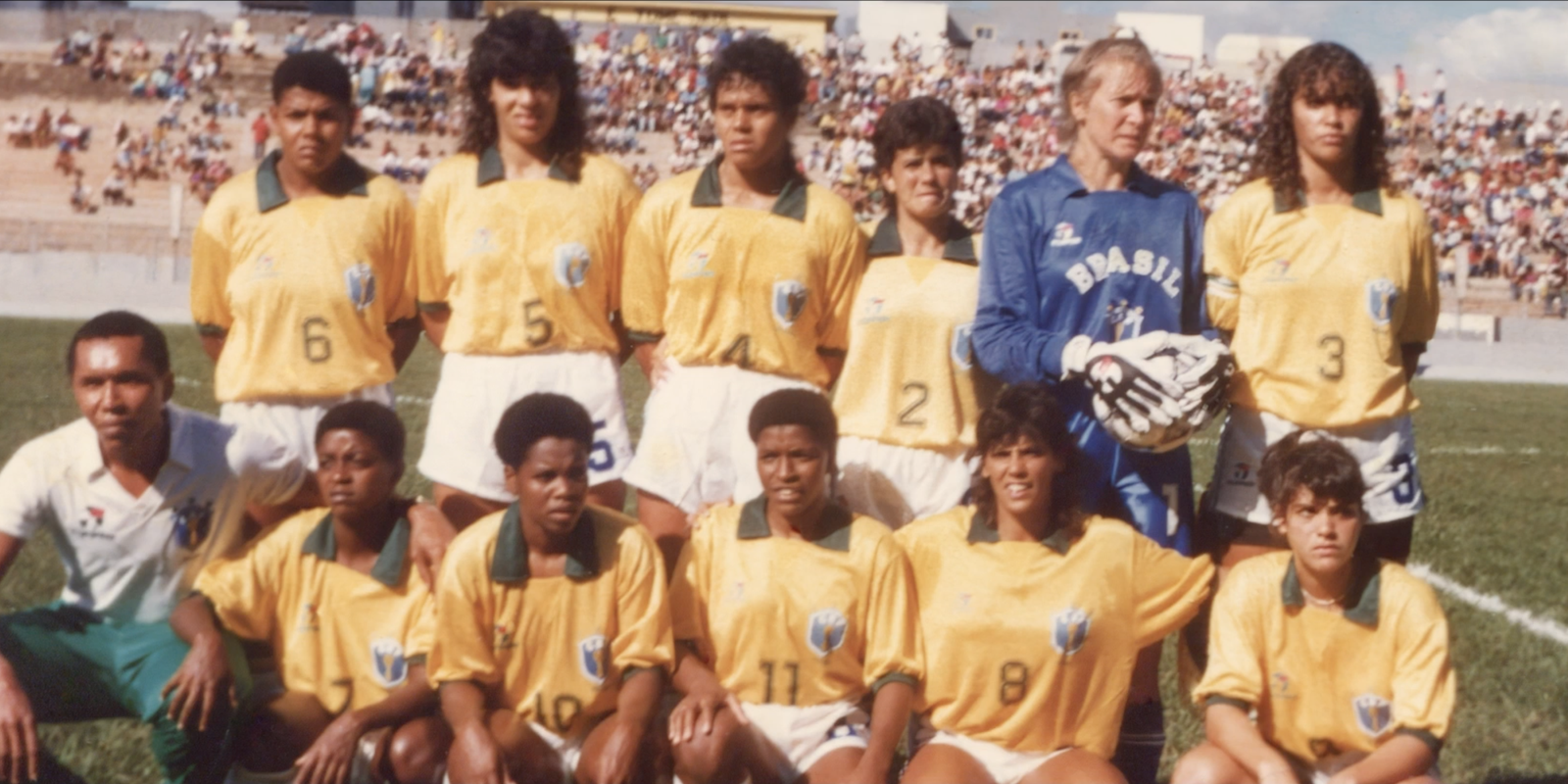 Primeira seleção feminina de futebol do Brasil é tema de documentário