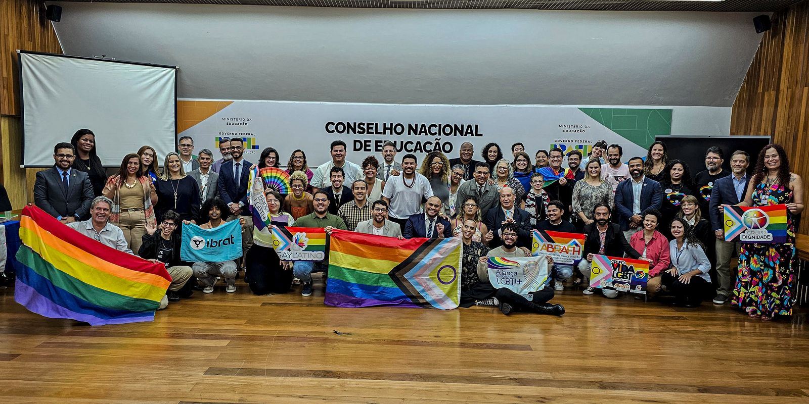 Nove em cada dez estudantes LGBTI+ sofreram agressão verbal na escola
