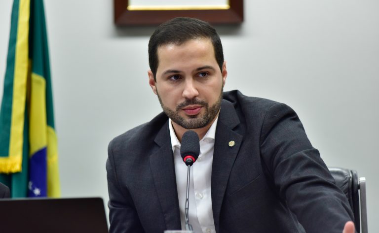 Projeto aumenta pena para crimes praticados no meio digital – Notícias