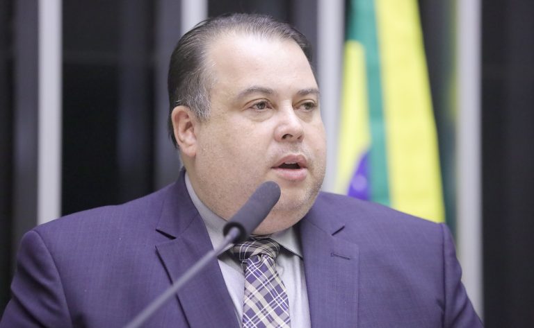 Comissão aprova criação do sistema nacional de difusão de pesquisas científicas – Notícias