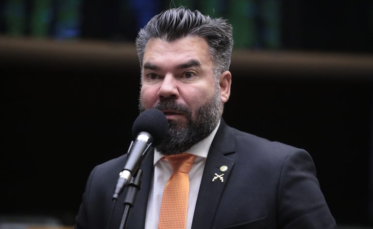 Projeto suspende norma que acabou com benefício tributário para inversor fotovoltaico – Notícias