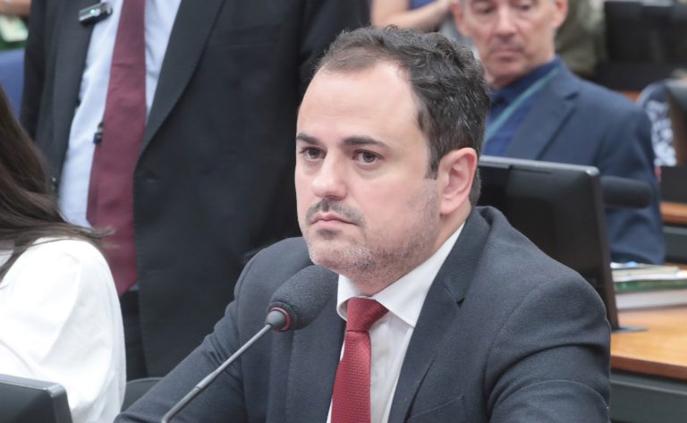 Conselho de Ética analisa parecer que pede cassação de Glauber Braga – Notícias