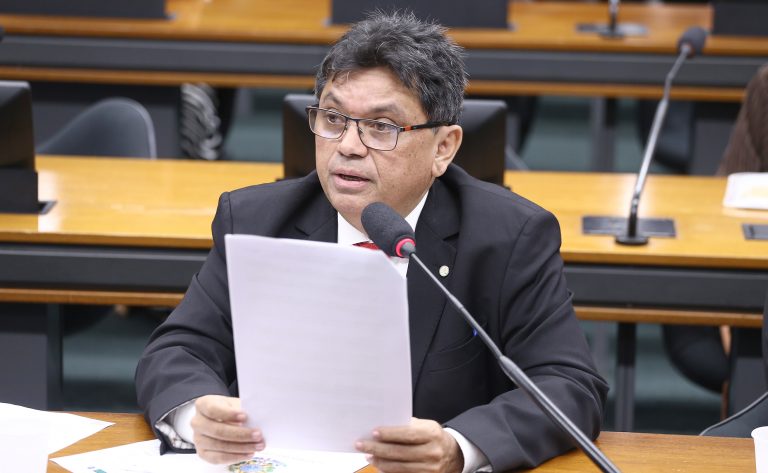 Comissão aprova projeto que vincula reajuste do BPC à política de valorização do mínimo – Notícias