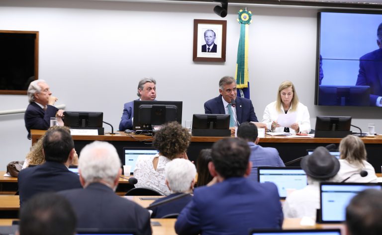 Conselho de Ética aprova cassação do mandato do deputado Glauber Braga – Notícias
