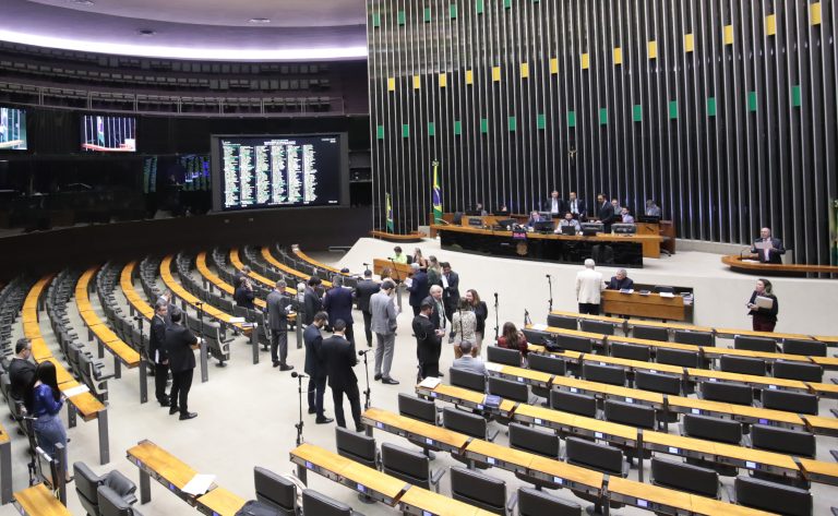 Câmara aprova projeto que cria a Medalha Prefeitos pela Alfabetização das Crianças – Notícias