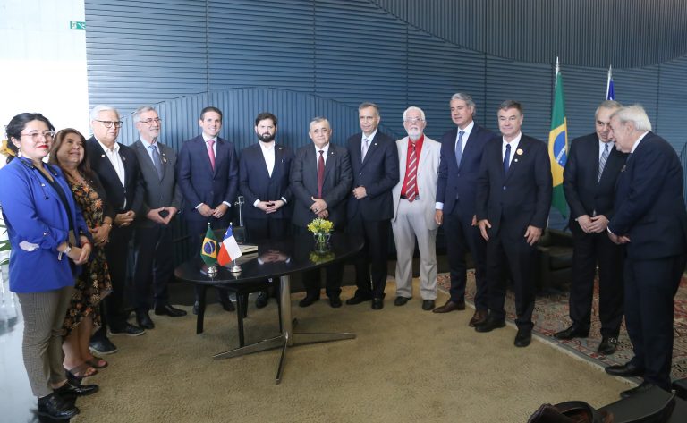 Presidente do Chile destaca importância de rotas de integração sul-americana em encontros com Motta e Alcolumbre – Notícias