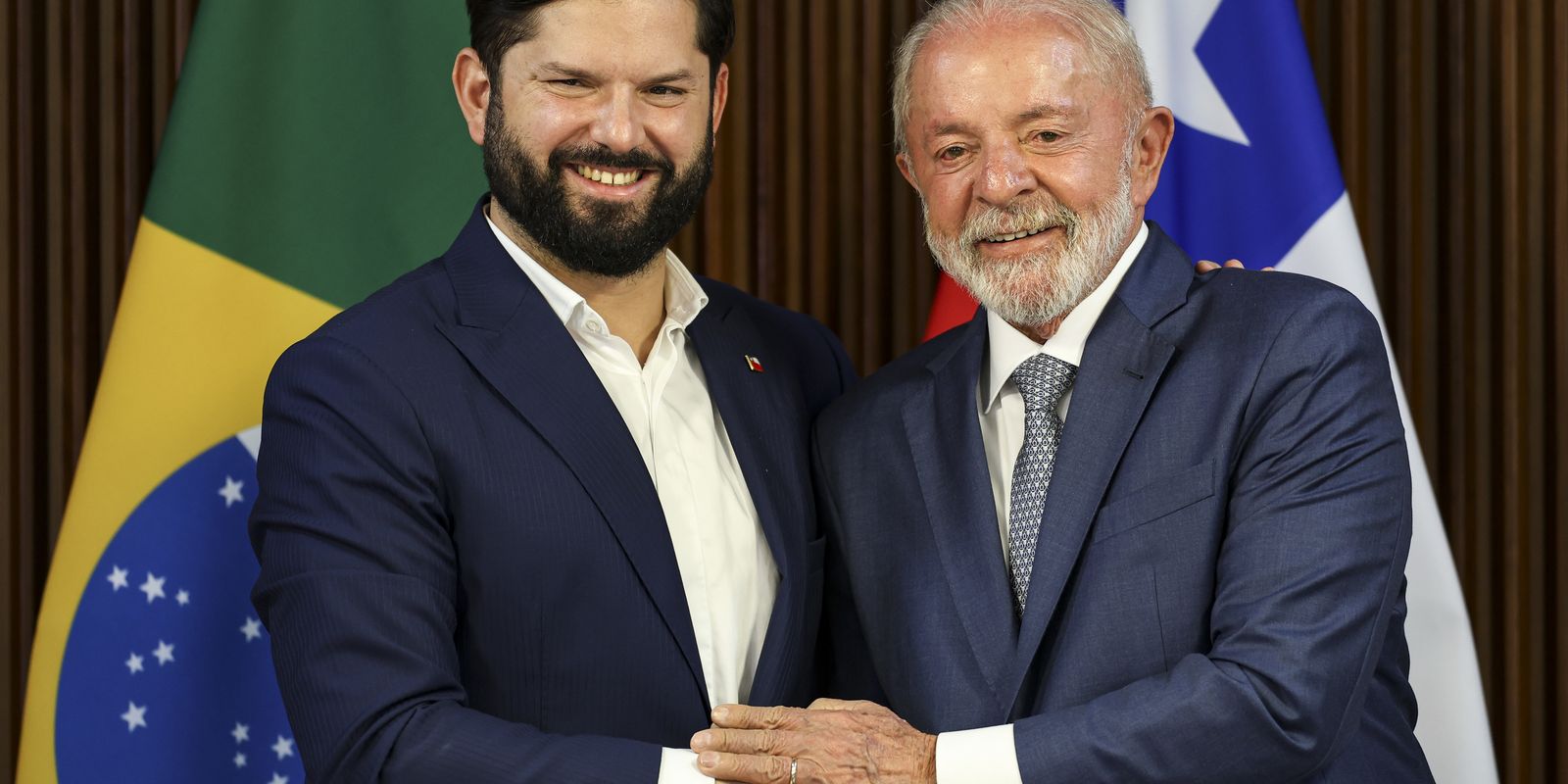 Lula recebe Boric e defende integração sul-americana