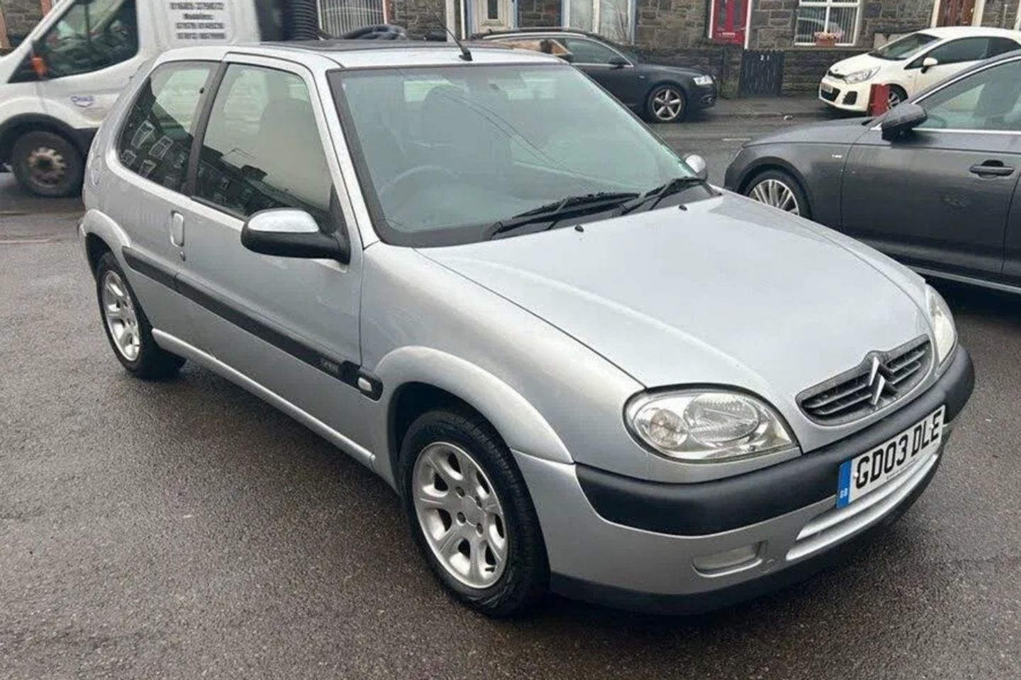 One-proprietário da nova Citroen Saxo VTR para venda