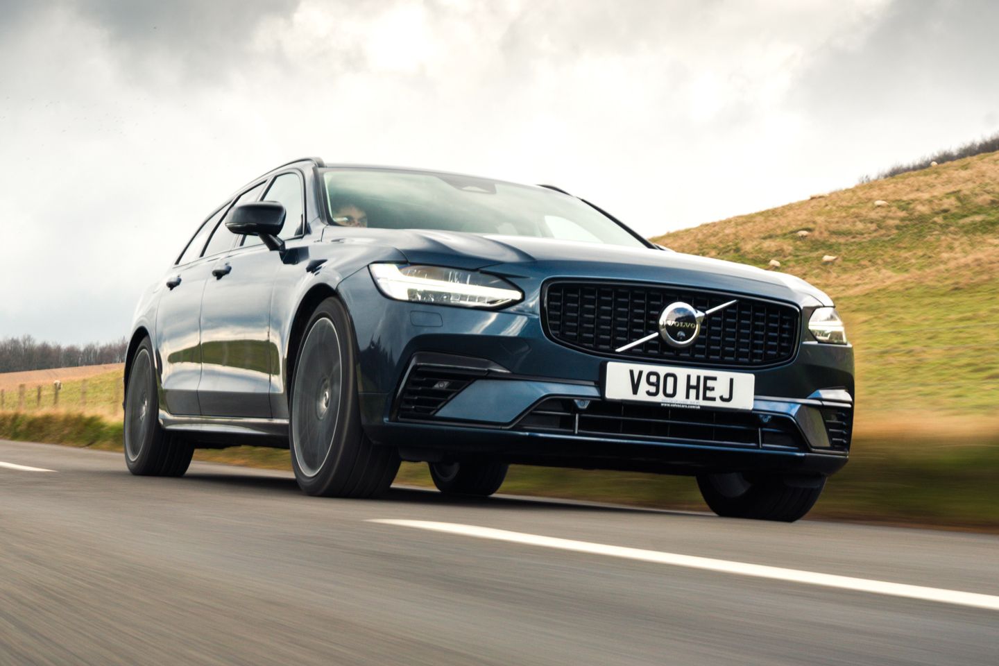 Carros para agradecer | Volvo V90 T8