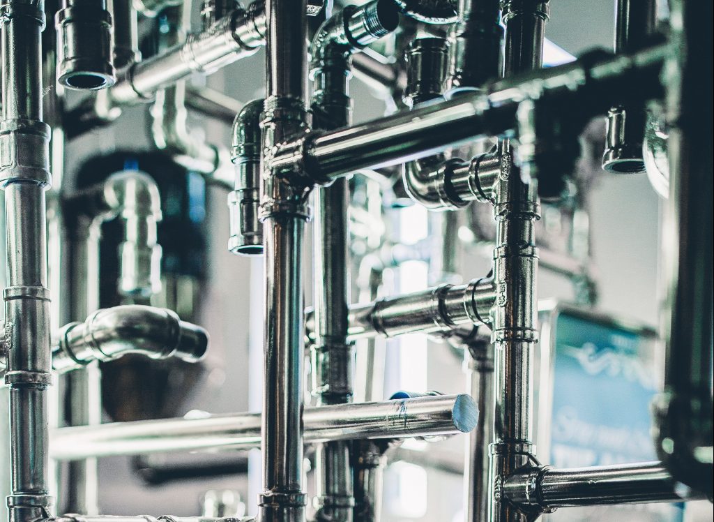 Por que as inspeções de rotina por encanadores comerciais são importantes para empresas de San Diego