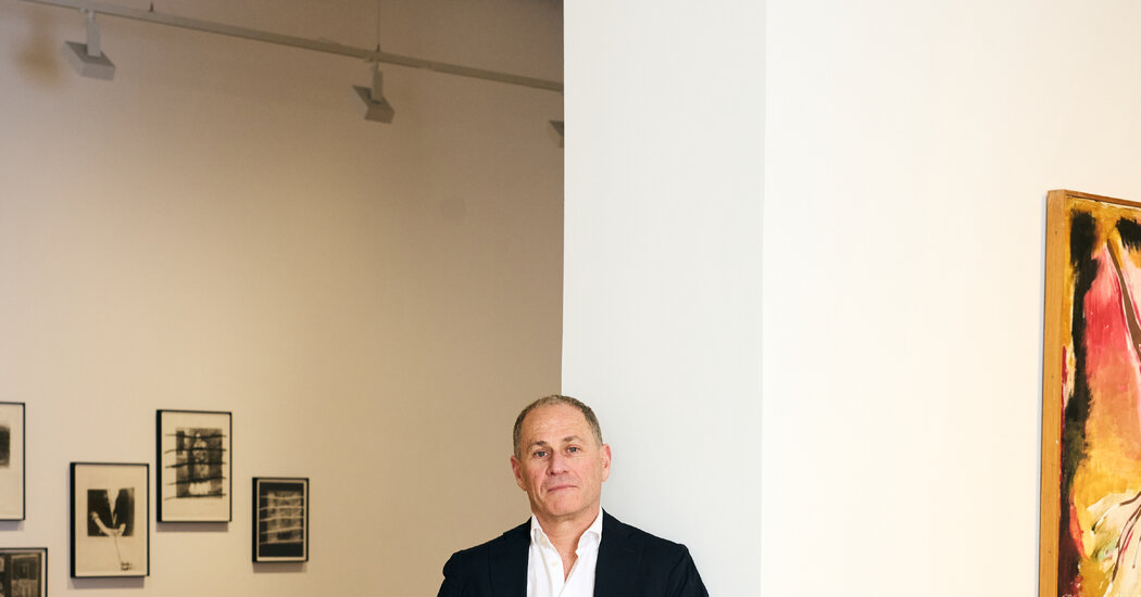 Ariel Aisiks está em uma missão para elevar a arte latino -americana