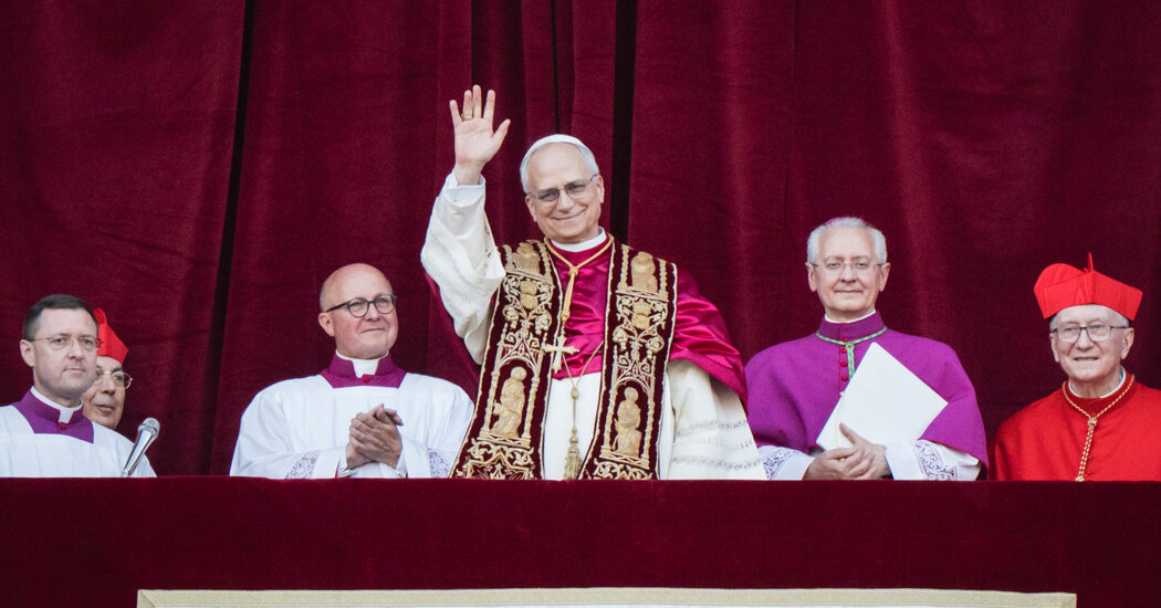 Robert Francis Prevost seleciona o nome Leo XIV como First American Pope: Atualizações ao vivo