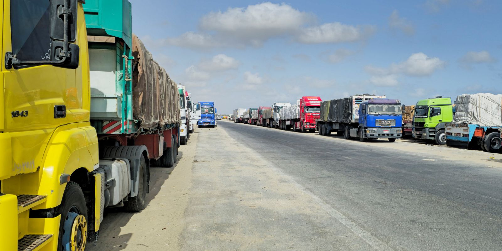 Israel autoriza entrada em Gaza de 100 caminhões de ajuda da ONU