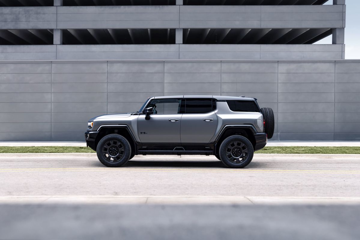 A GM adiciona edições de energia, tecnologia e especiais ao Hummer EV de 2026