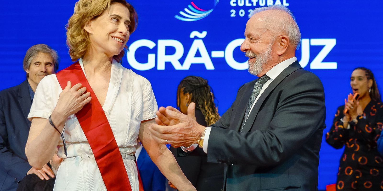 Lula reinagura Palácio Capanema e entrega Ordem do Mérito Cultural