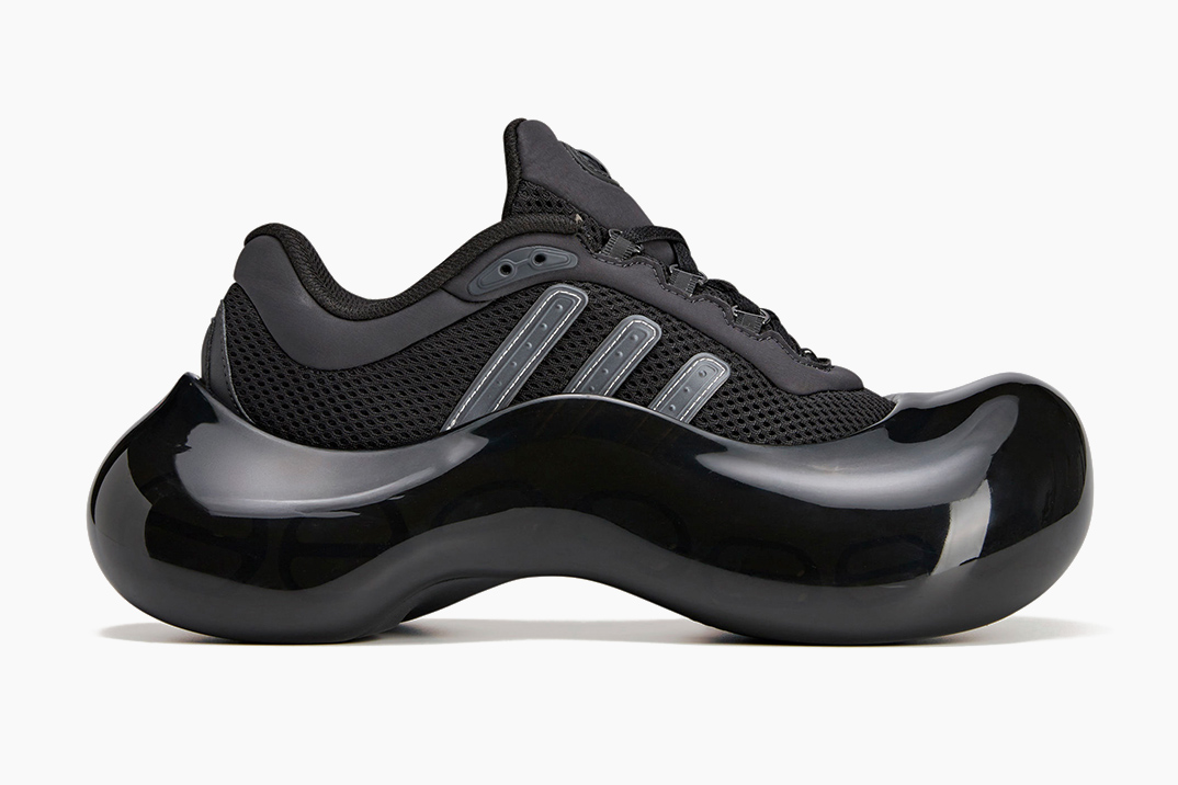 Adidas e Avavav se unem para esses tênis de brubeira de ficção científica megarida