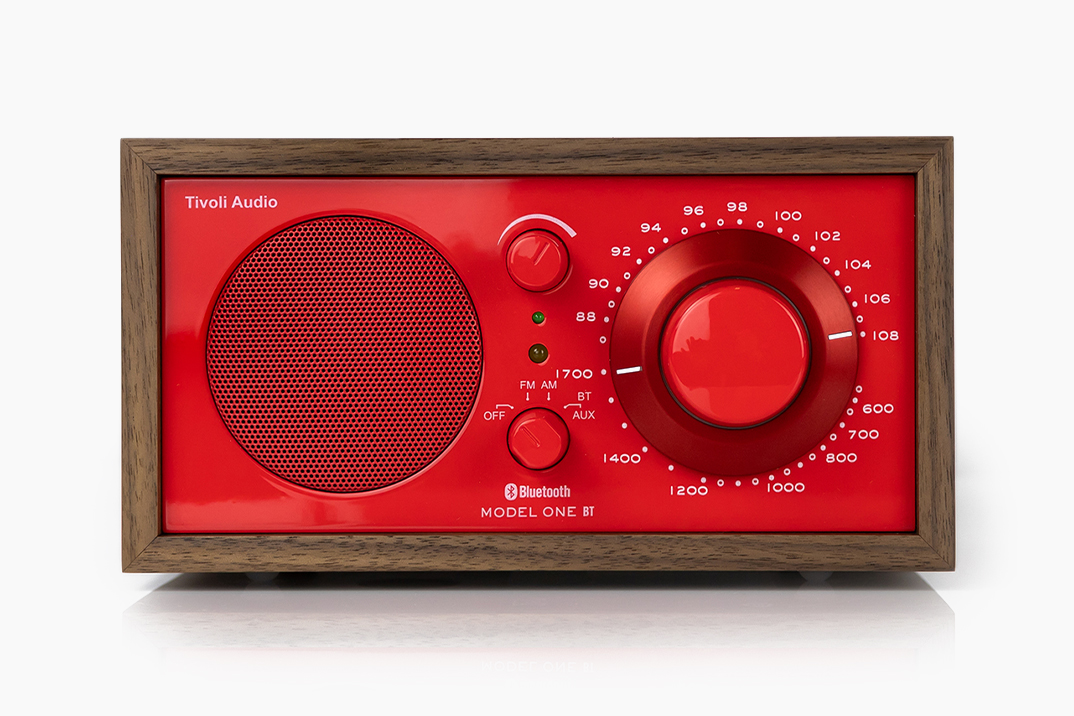 O Tivoli adiciona cores dos anos 70 à sua mais recente coleção Modelo One de Inspiração Retro