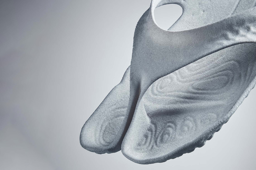 Tabi Gen 01 da VivoBarefoot usa métodos de impressão 3D para um ajuste perfeito